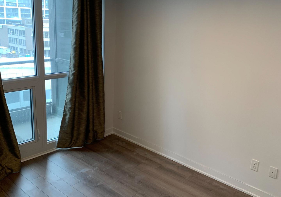 60-berwick-avenue-toronto-ontario-c12460046