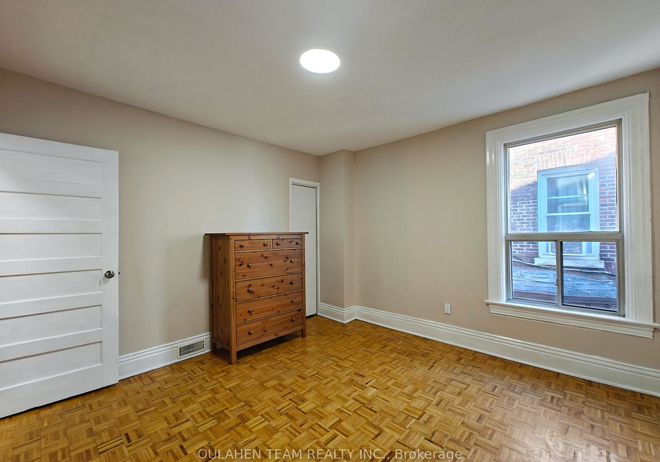 675-bathurst-street-toronto-ontario-c12460154