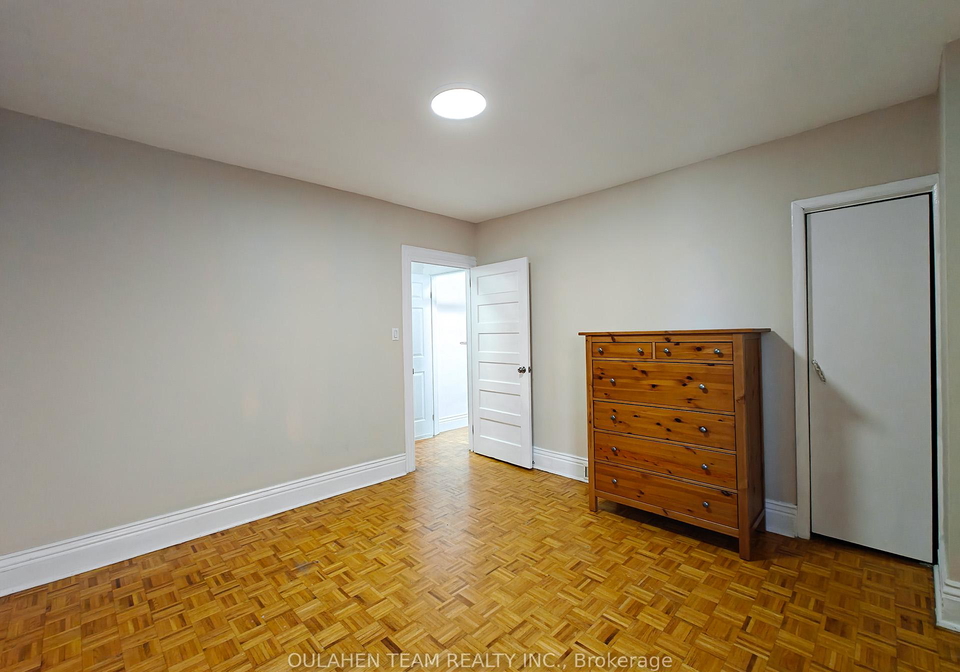 675-bathurst-street-toronto-ontario-c12460154