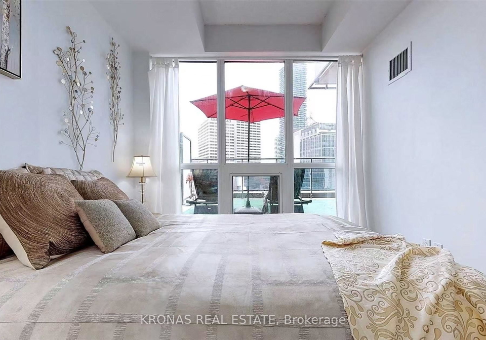 60-berwick-avenue-toronto-ontario-c12460162