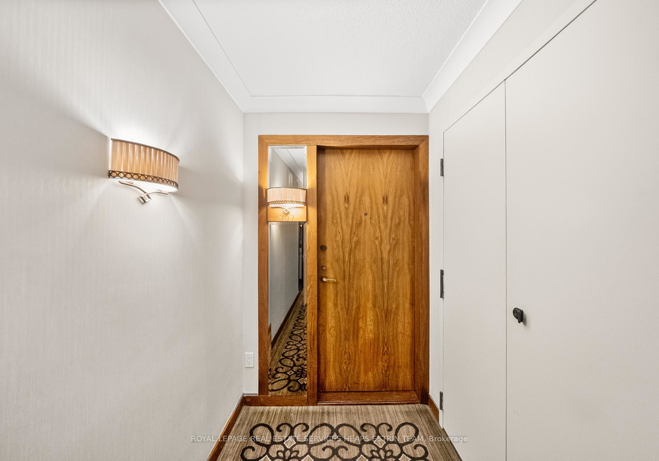 63-st-clair-avenue-w-toronto-ontario-c12460172