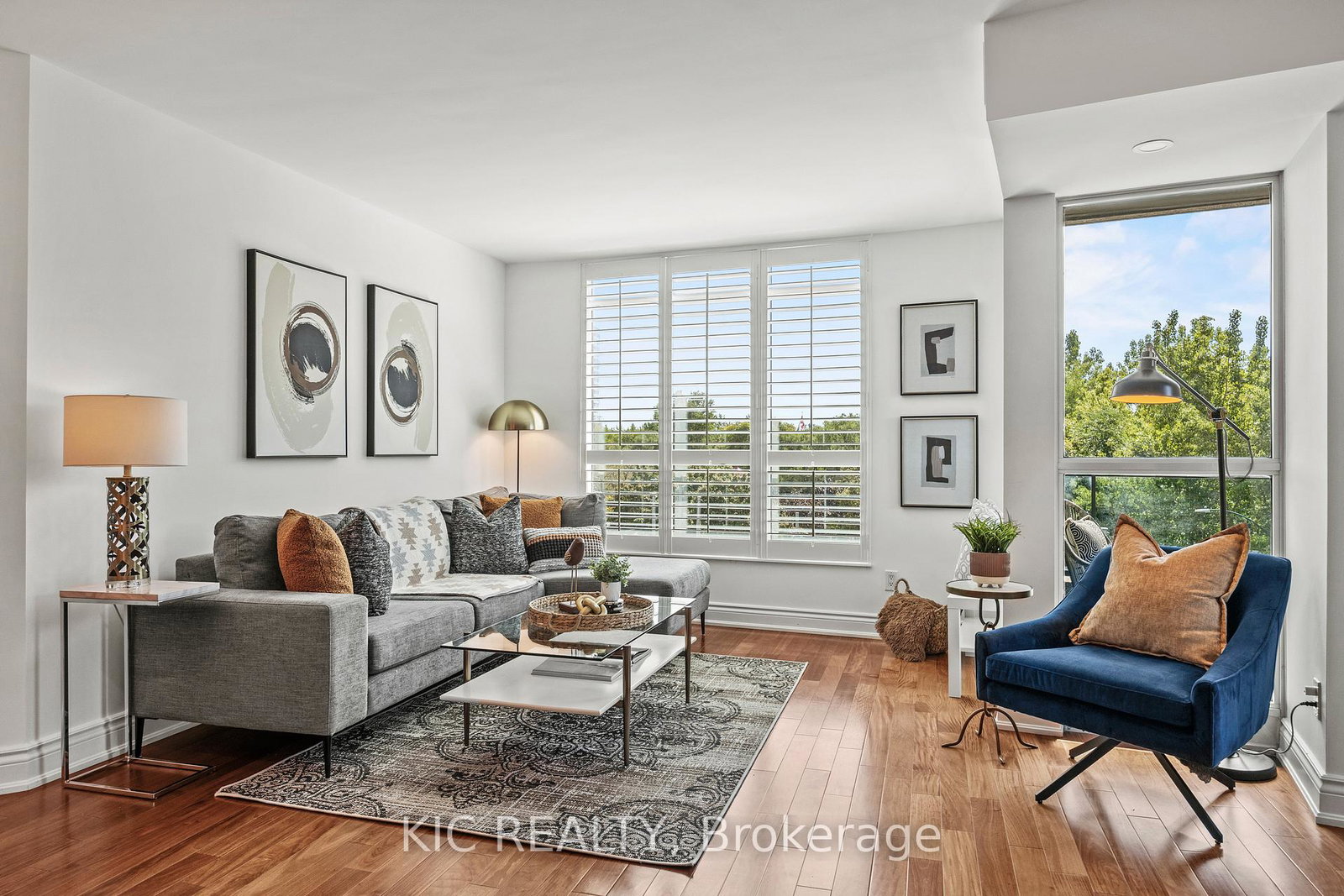 219-fort-york-boulevard-toronto-ontario-c12460222