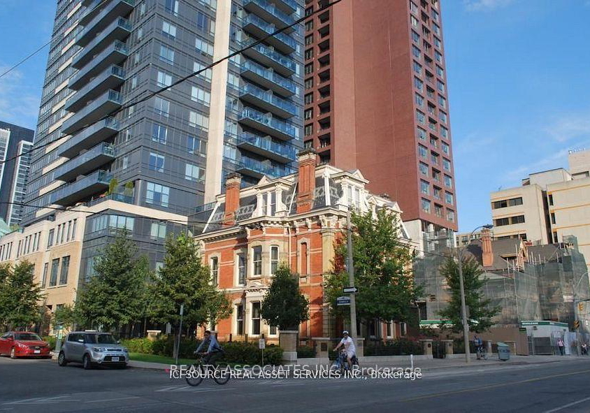 28-linden-street-toronto-ontario-c12460323