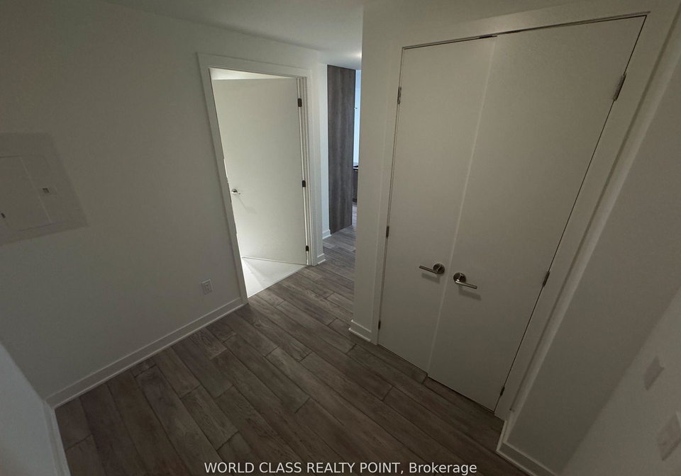 11-yorkville-avenue-toronto-ontario-c12460481