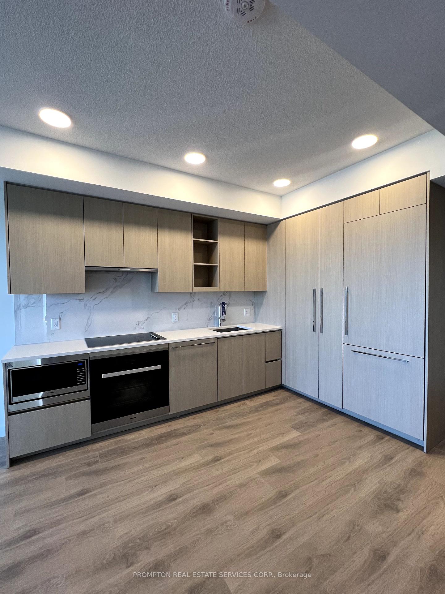 25-mcmahon-drive-north-york-ontario-c12460728