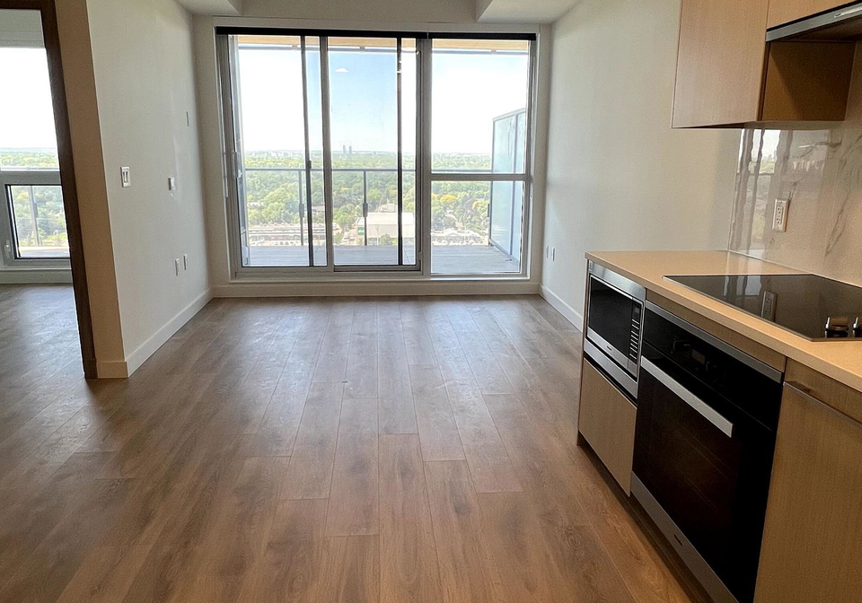 25-mcmahon-drive-north-york-ontario-c12460728