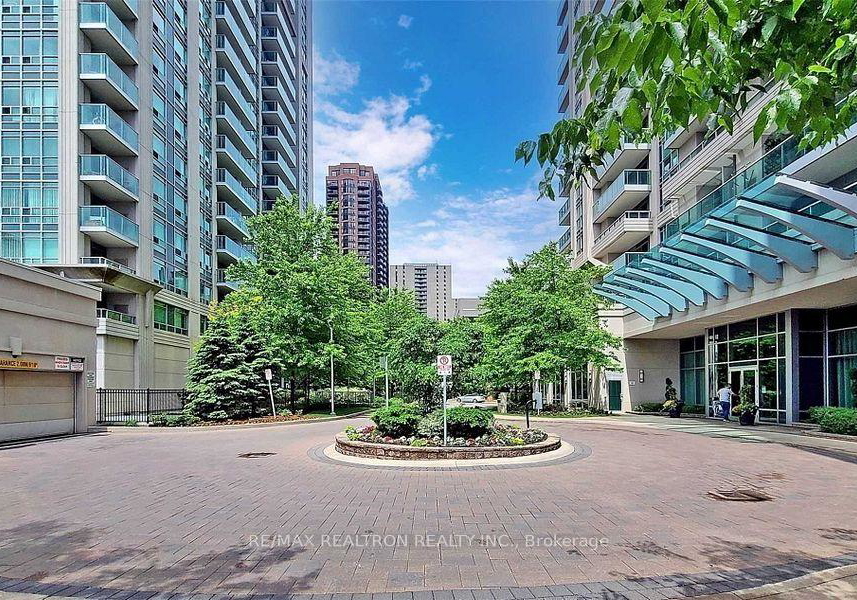 17-anndale-drive-north-york-ontario-c12460802