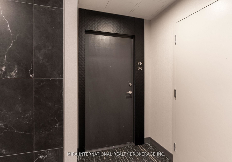 8-wellesley-street-toronto-ontario-c12461143