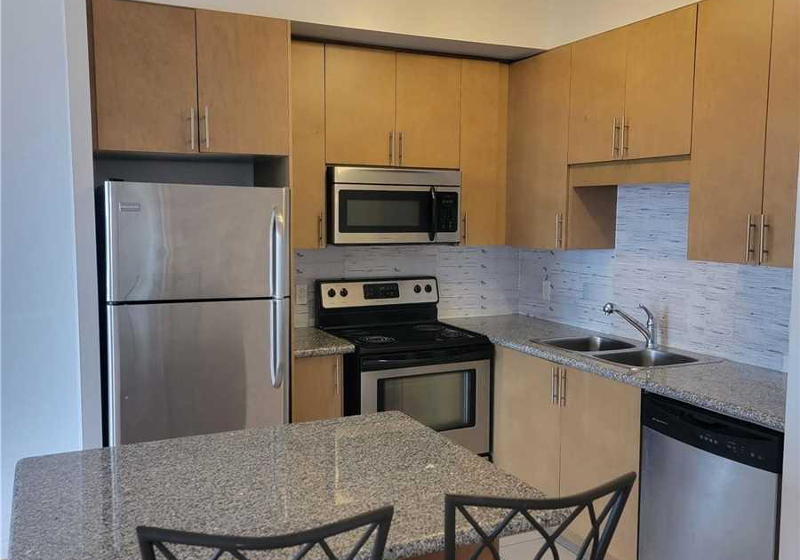 135-wynford-drive-north-york-ontario-c12461152