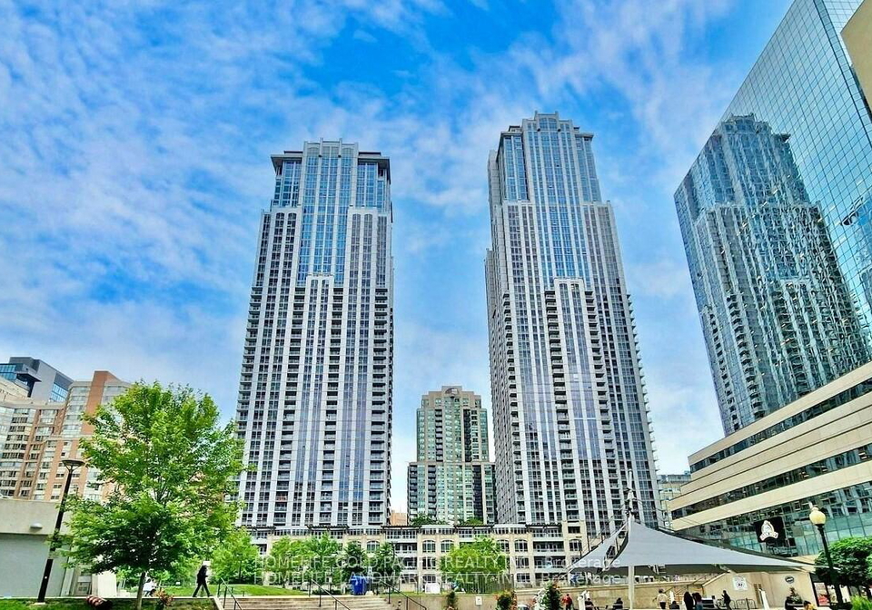 763-bay-street-toronto-ontario-c12461250
