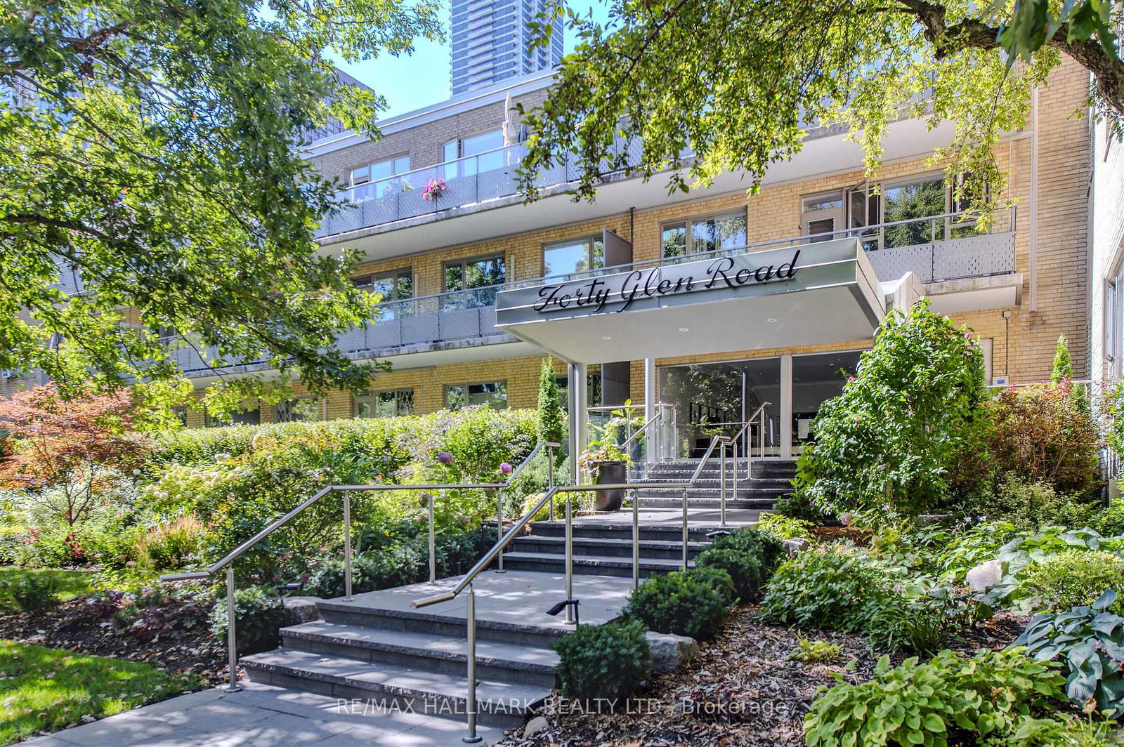 40-glen-road-toronto-ontario-c12461491