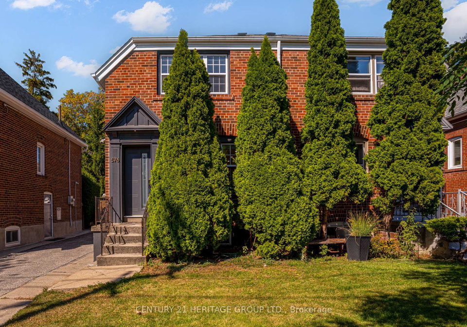 576-broadway-avenue-east-york-ontario-c12461572