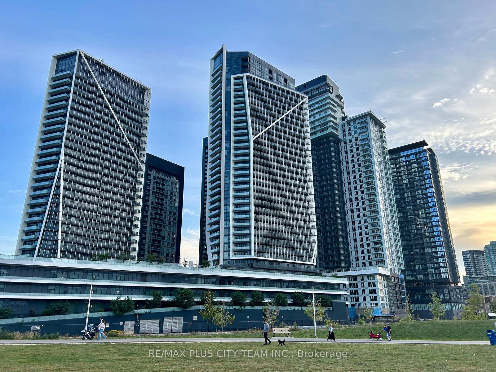 50-ordnance-street-toronto-ontario-c12461602