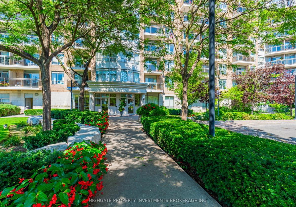 650-lawrence-avenue-w-toronto-ontario-c12461665