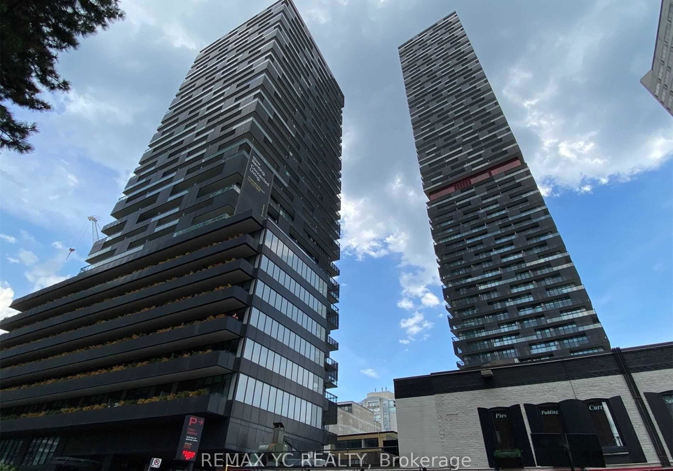 8-eglinton-avenue-e-toronto-ontario-c12461686