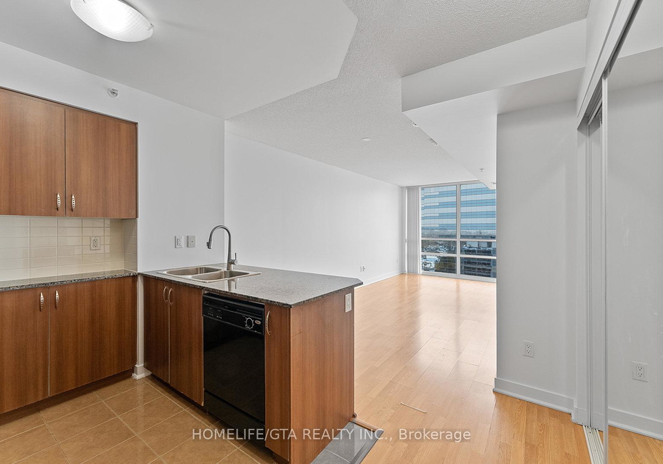 5740-yonge-street-toronto-ontario-c12461697