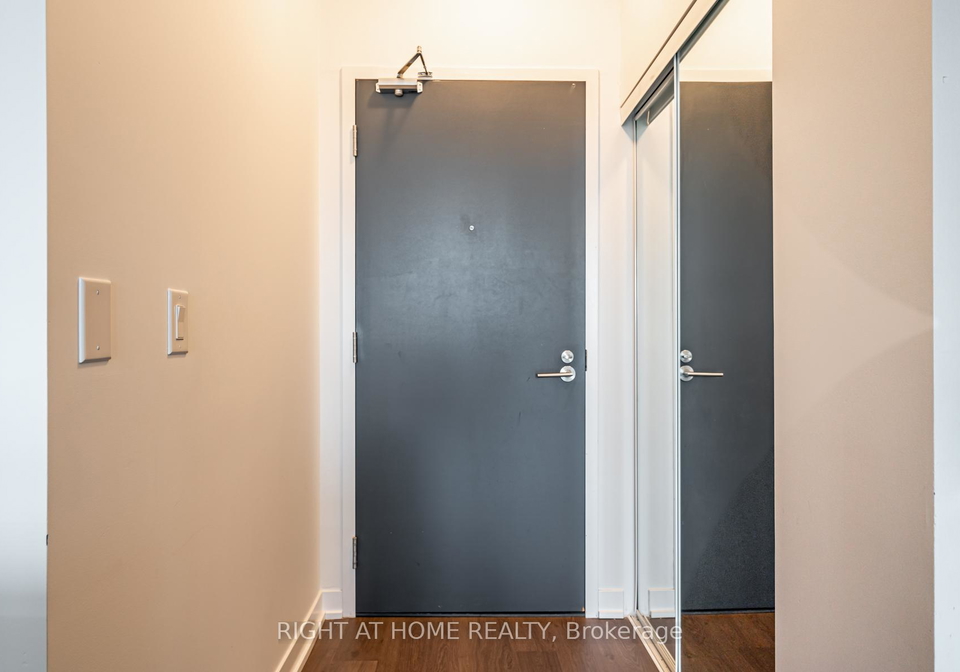 105-george-street-toronto-ontario-c12461779