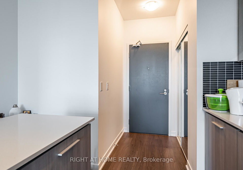 105-george-street-toronto-ontario-c12461779