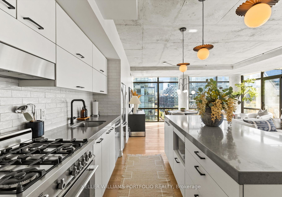 55-stewart-street-toronto-ontario-c12461922