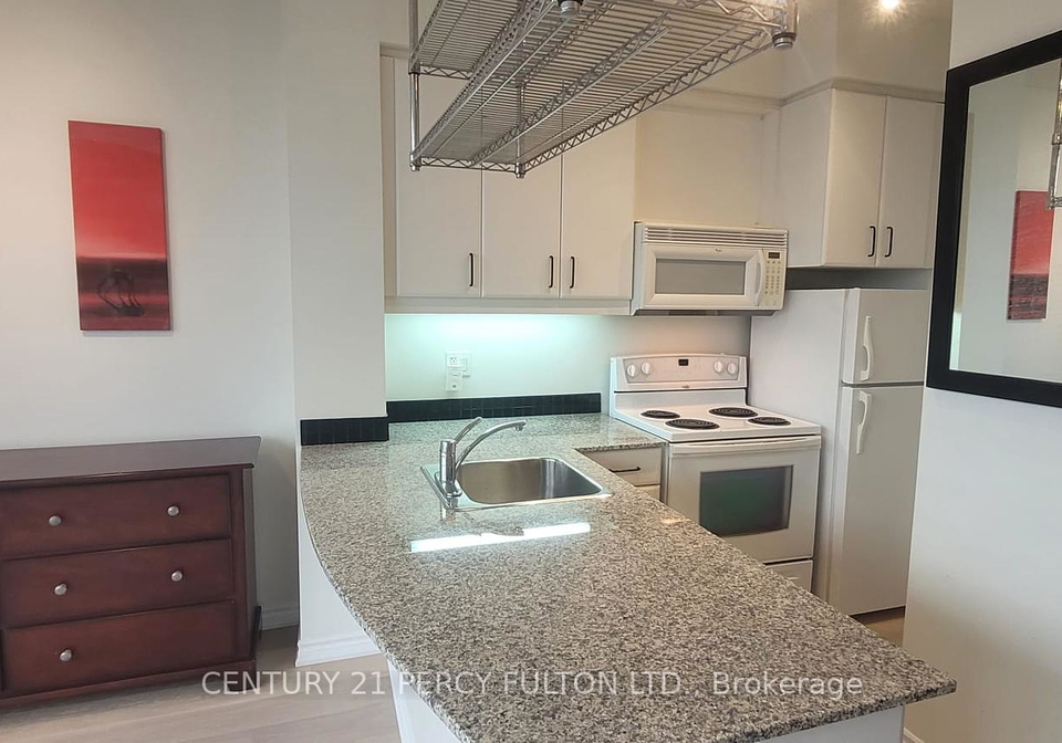 33-sheppard-avenue-e-north-york-ontario-c12462389
