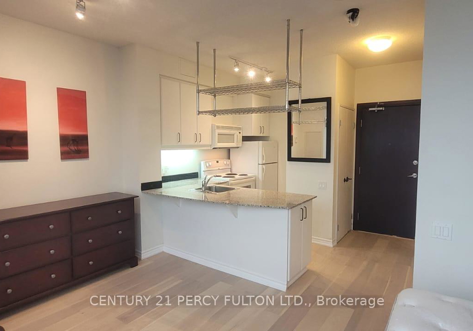 33-sheppard-avenue-e-north-york-ontario-c12462389