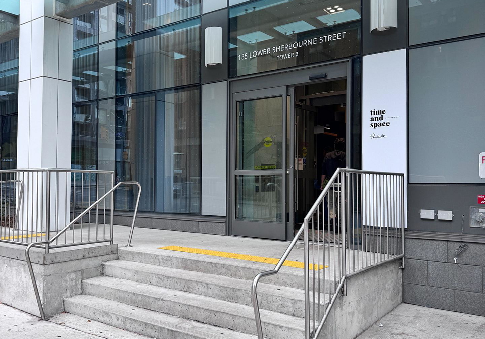 135-lower-sherbourne-street-toronto-ontario-c12462504