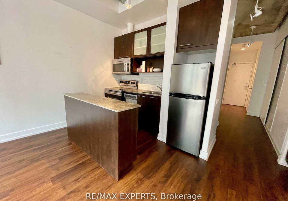 66-portland-street-toronto-ontario-c12462569