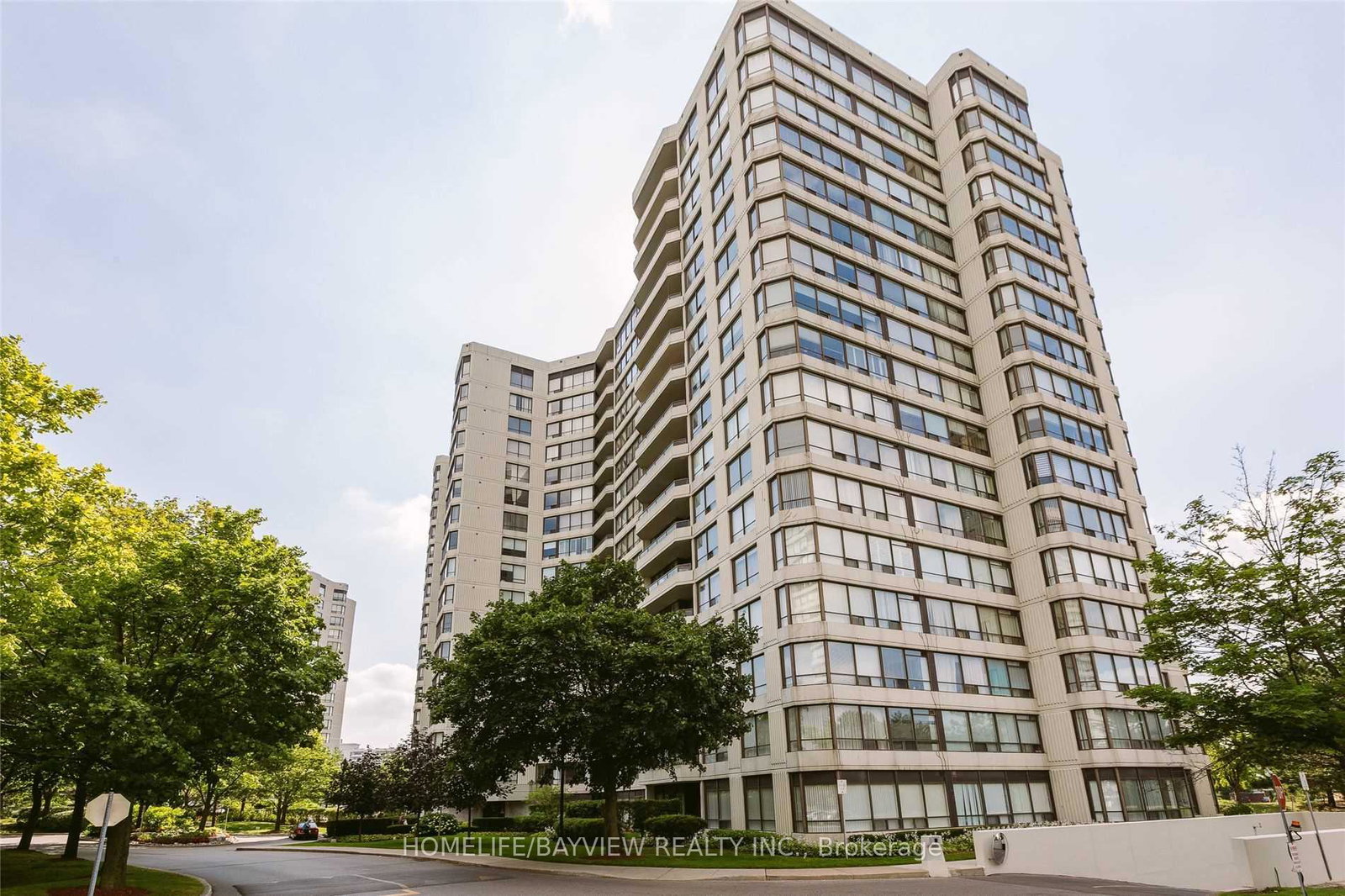 1121-steeles-avenue-w-toronto-ontario-c12462905