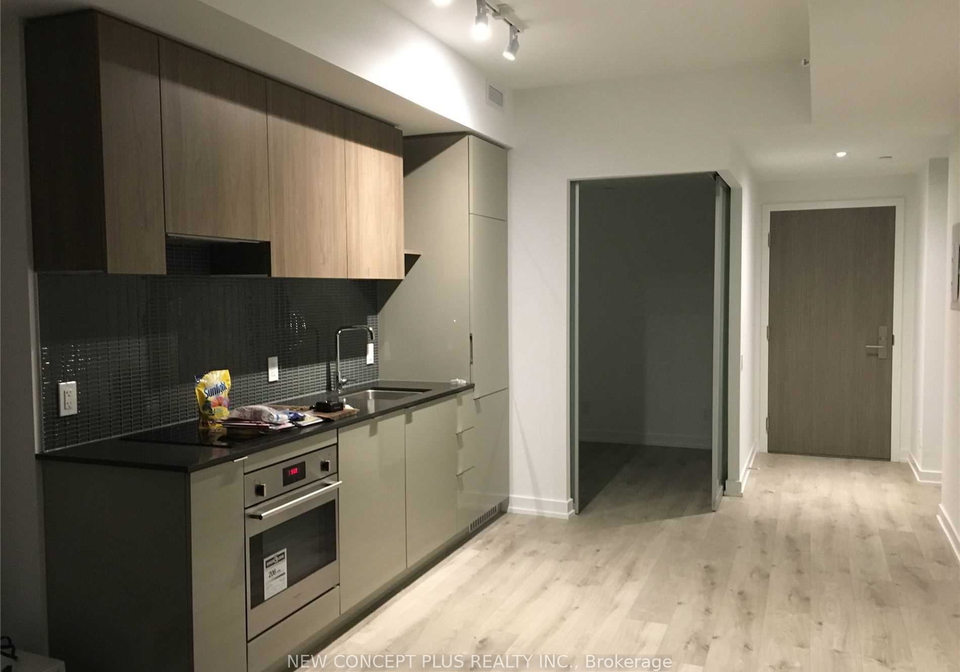 161-roehampton-avenue-toronto-ontario-c12462987
