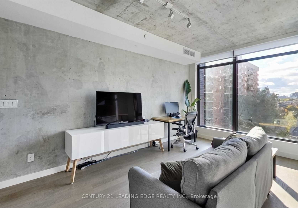 111-bathurst-street-toronto-ontario-c12462989