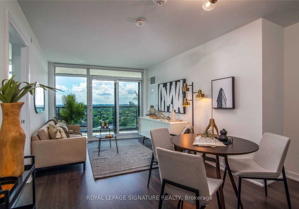 18-erskine-avenue-toronto-ontario-c12463532