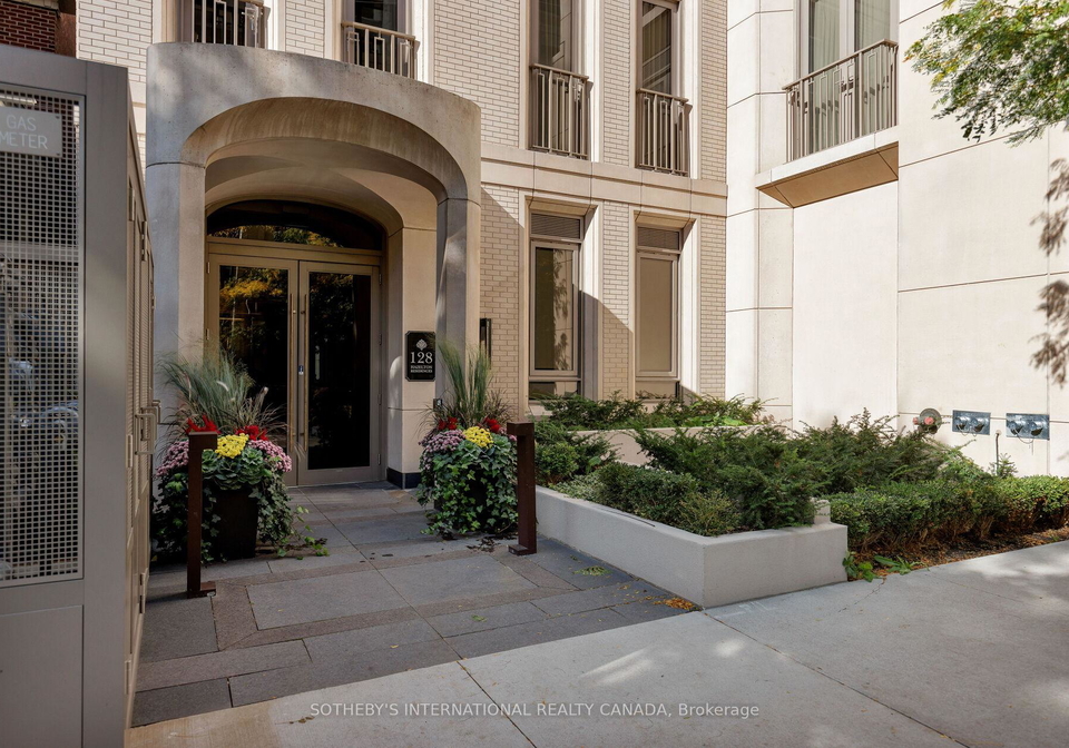 128-hazelton-avenue-toronto-ontario-c12463574