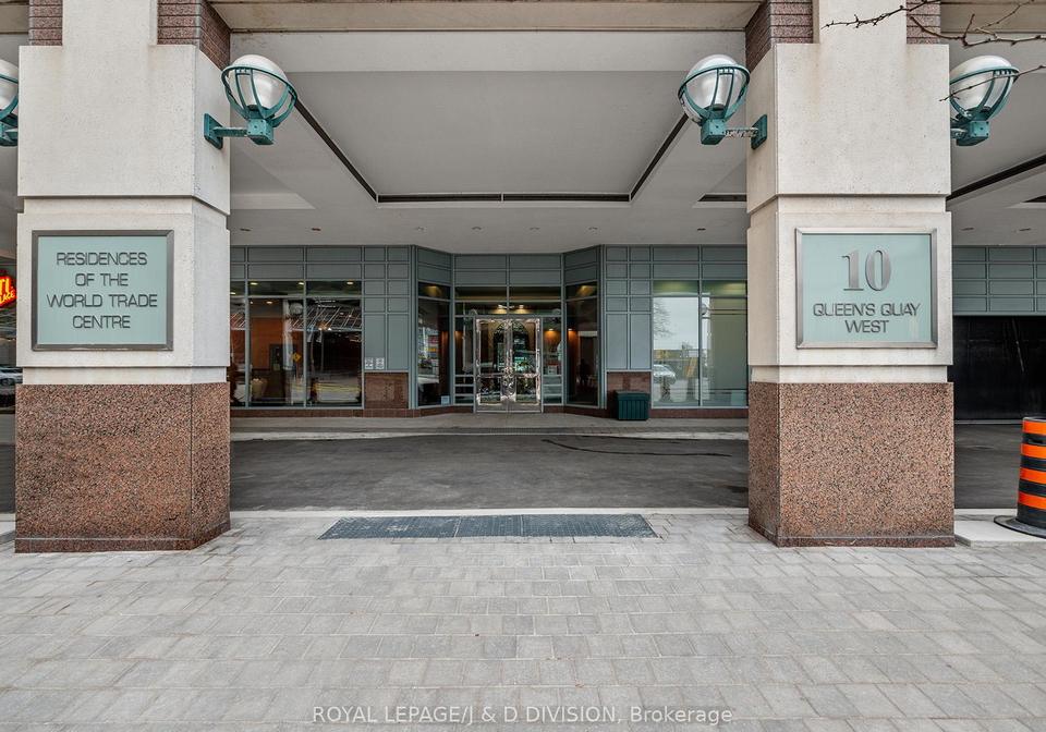10-queens-quay-w-toronto-ontario-c12463783