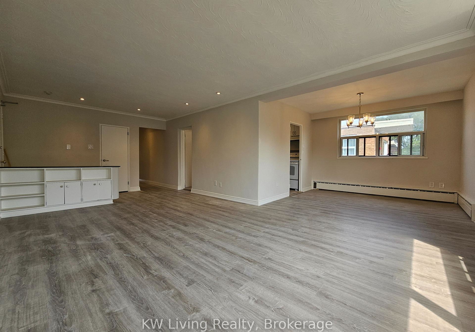 18-fraserwood-avenue-toronto-ontario-c12463855