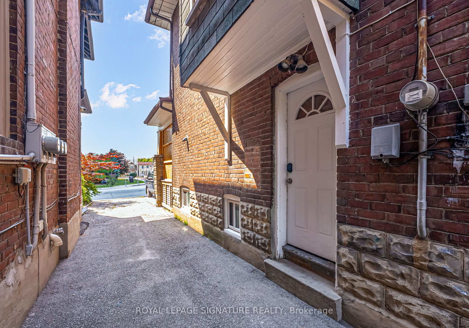 21-robina-avenue-toronto-ontario-c12463958