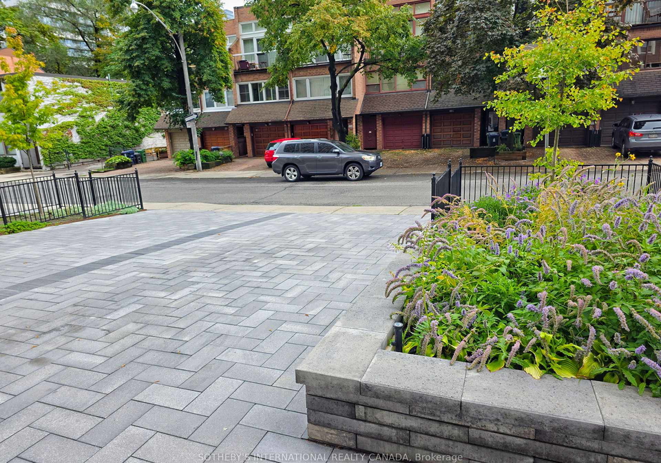 52-granby-street-toronto-ontario-c12464232
