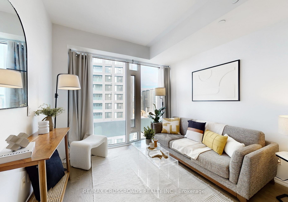 5-soudan-avenue-toronto-ontario-c12464270