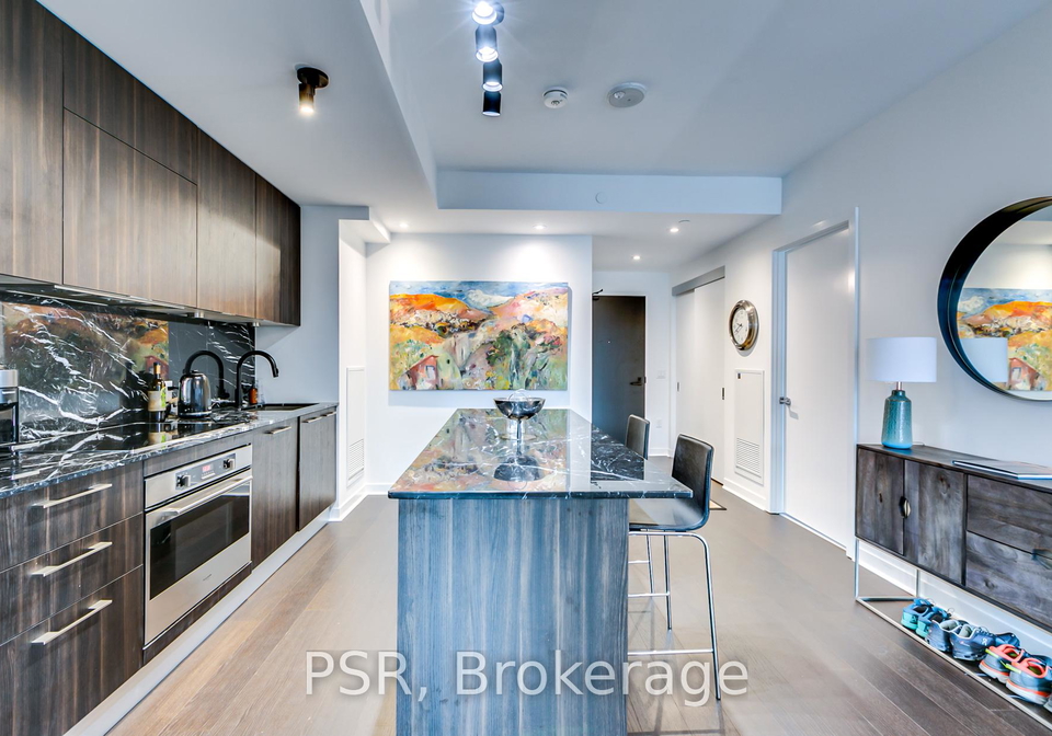 501-adelaide-street-w-toronto-ontario-c12464338