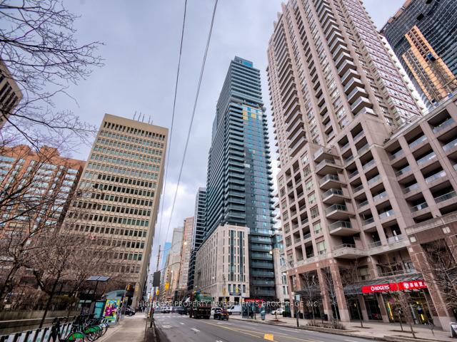 955-bay-street-toronto-ontario-c12464414