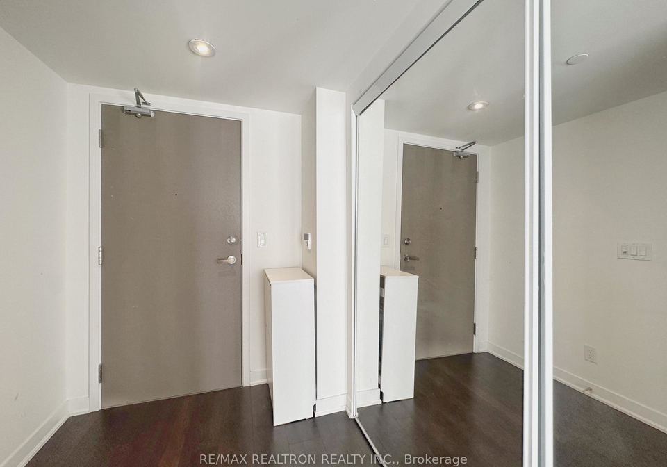 88-harbour-street-toronto-ontario-c12464464