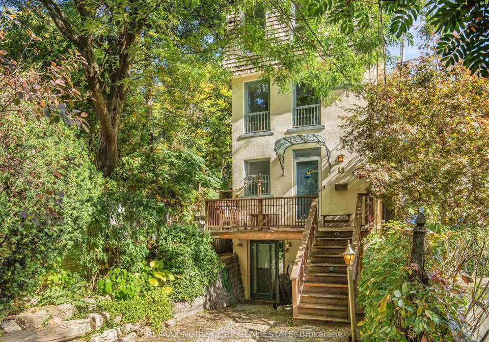 11-hill-crest-avenue-toronto-ontario-c12464555