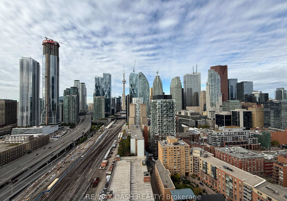 1-market-street-toronto-ontario-c12464566