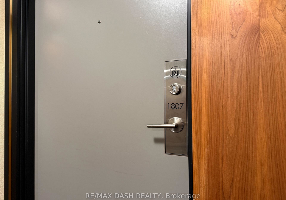 99-john-street-toronto-ontario-c12464593