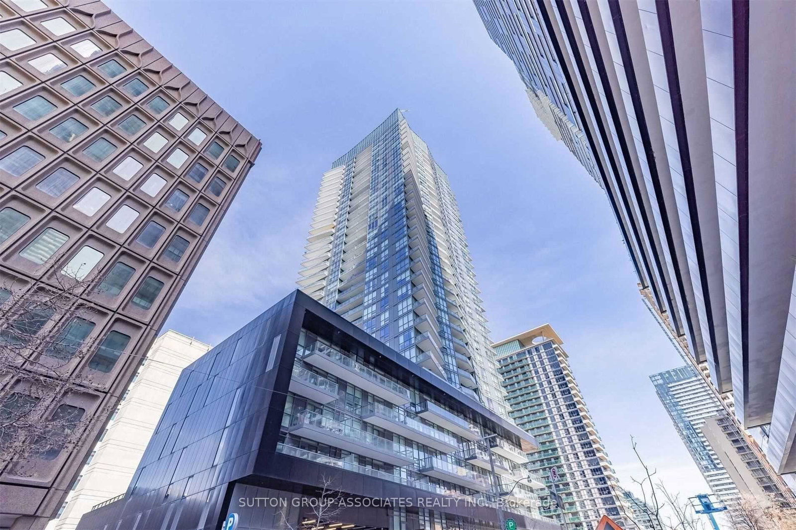 30-roehampton-avenue-toronto-ontario-c12464679