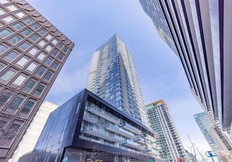 30-roehampton-avenue-toronto-ontario-c12464679