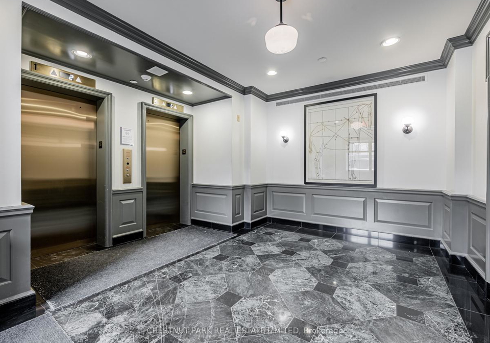 781-king-street-w-toronto-ontario-c12465013