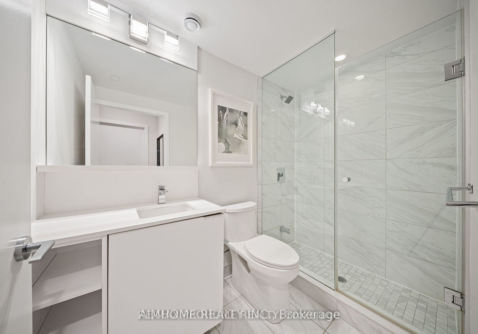 87-wood-st-s-th01-street-s-toronto-ontario-c12465083