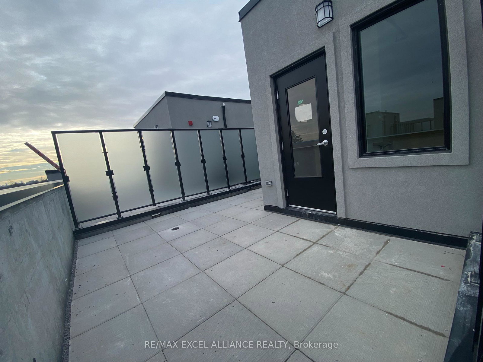 861-sheppard-avenue-w-toronto-ontario-c12465225