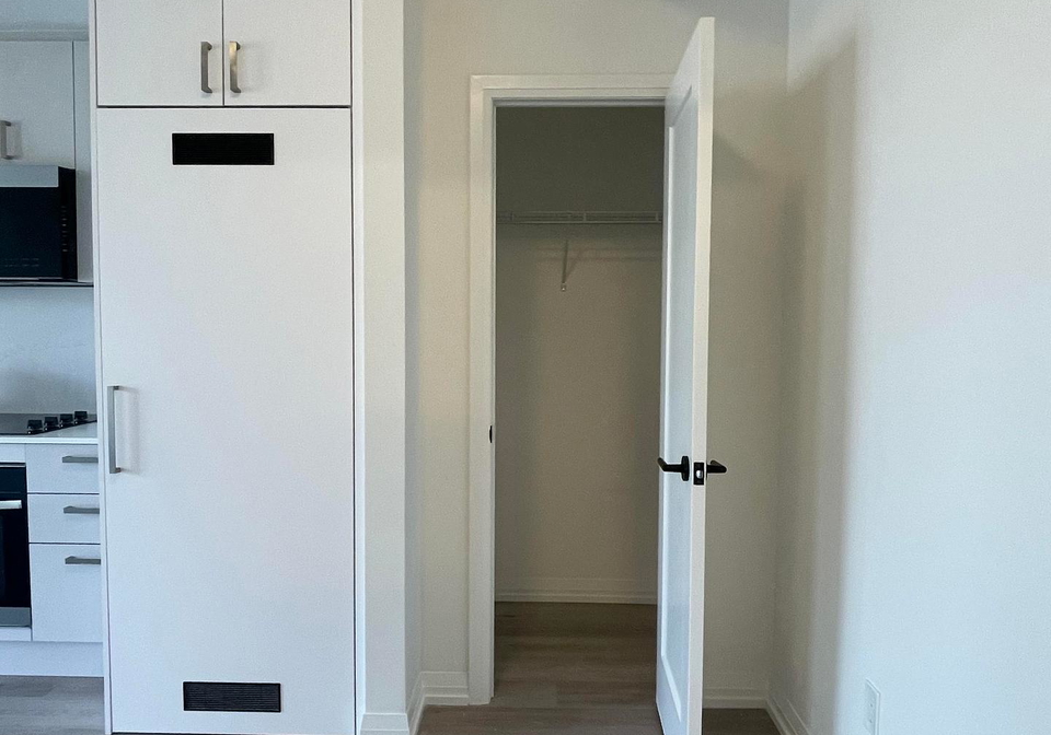 280-dundas-street-w-toronto-ontario-c12465273