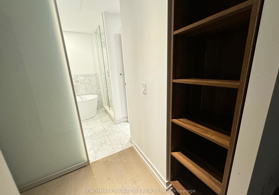 488-university-avenue-toronto-ontario-c12465307